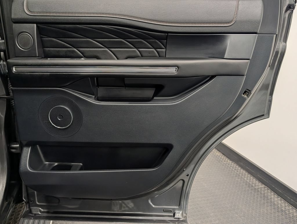 Certified 2019 Ford Expedition Platinum AWD/4WD image 26