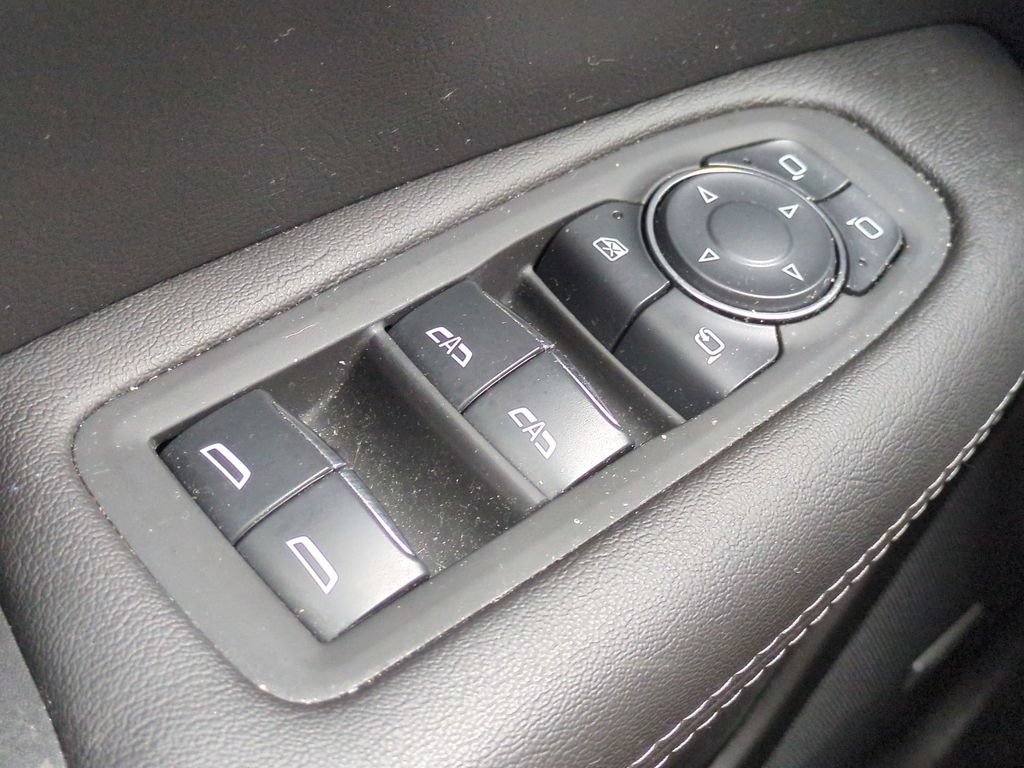 Used 2025 Cadillac XT5 Premium Luxury w/ Technology Package FWD image 27