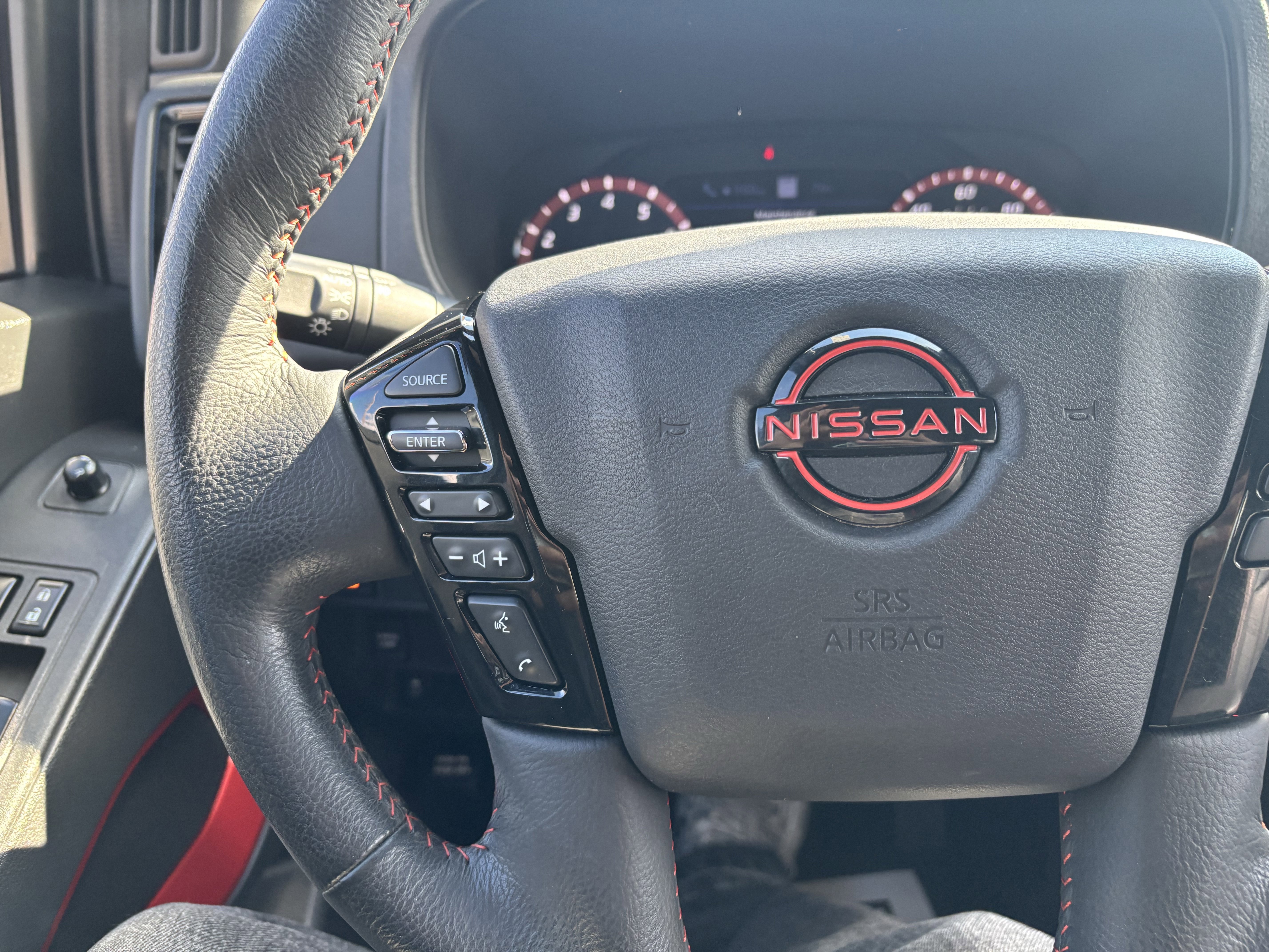 Used 2023 Nissan Frontier Pro-X w/ Pro-X Premium Package image 28