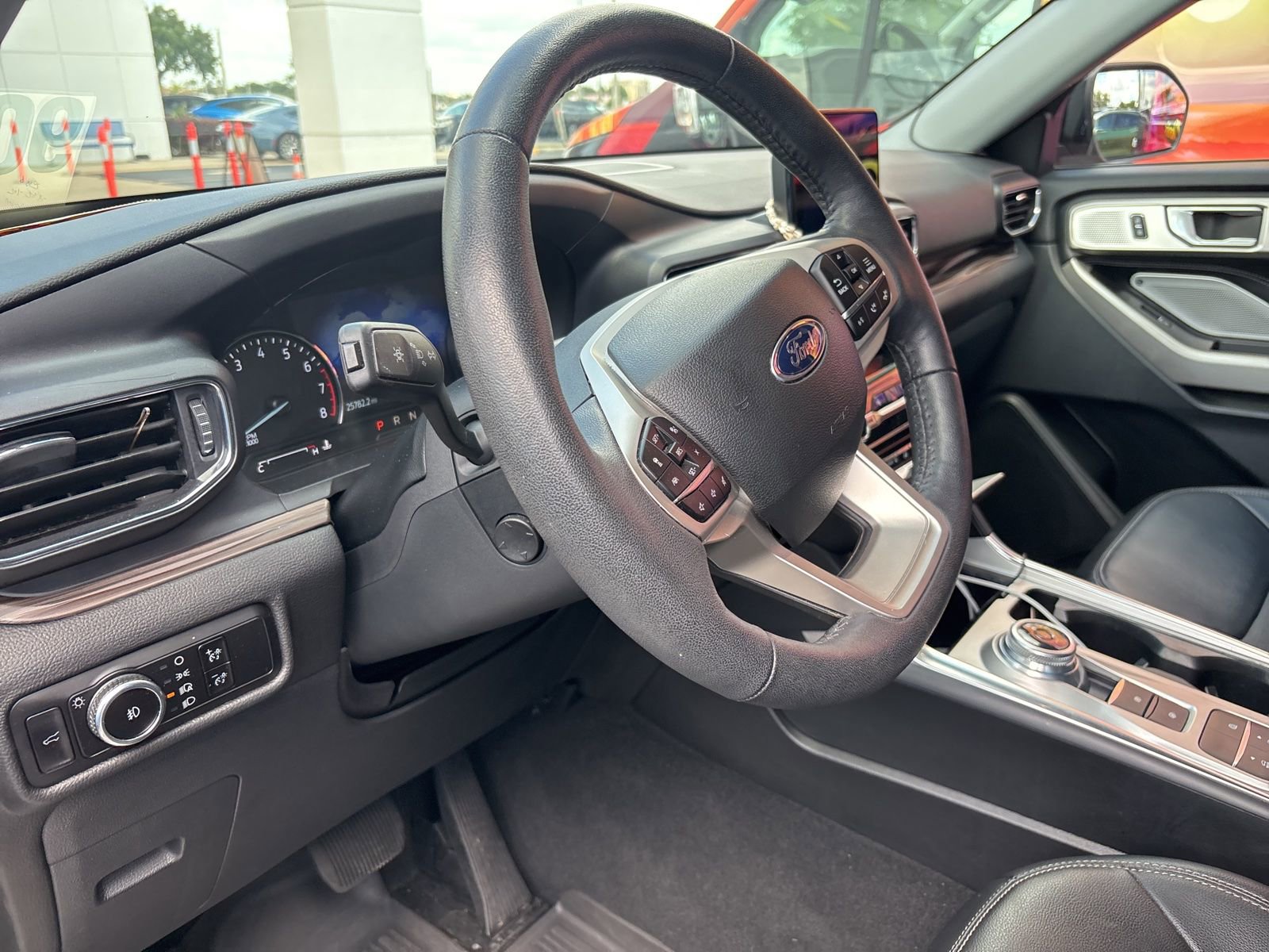 Certified 2023 Ford Explorer Limited w/ Limited Technology Package RWD image 6