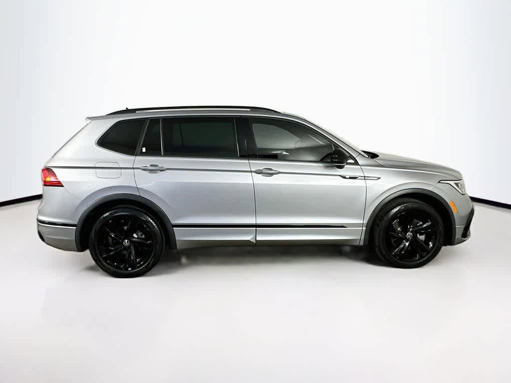 Used 2023 Volkswagen Tiguan SE R-Line FWD image 26