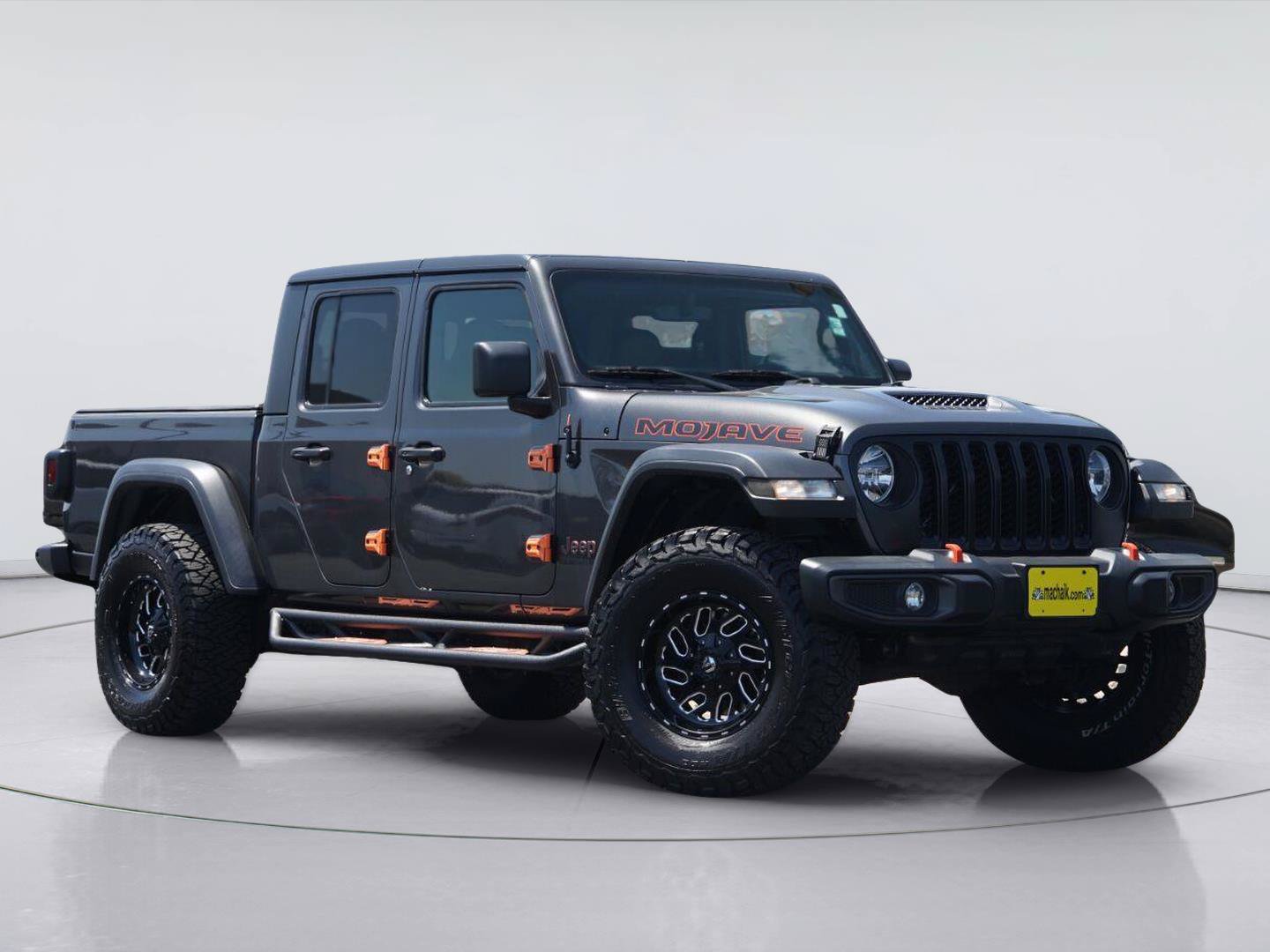 Used 2021 Jeep Gladiator Mojave AWD/4WD image 2