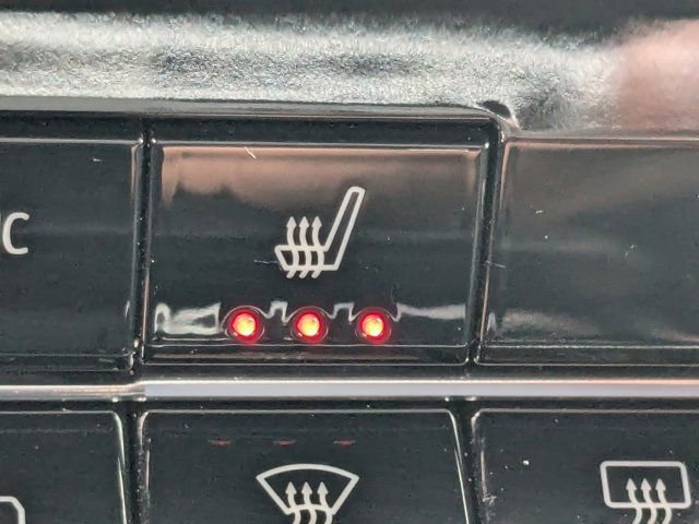 Used 2025 Chevrolet Equinox LT w/ Convenience Package II image 23