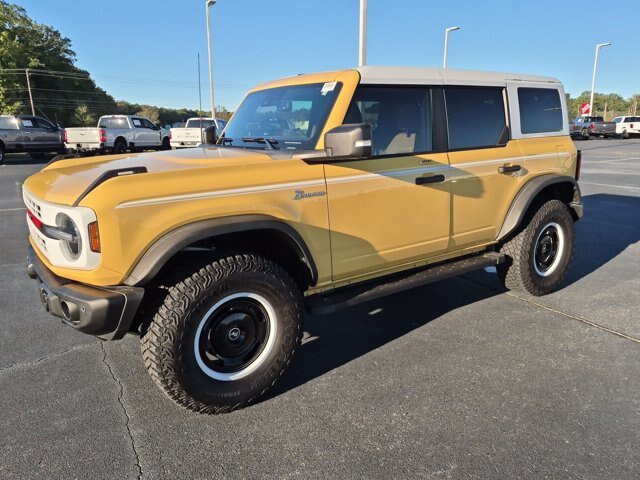 Certified 2023 Ford Bronco Heritage Edition AWD/4WD image 8