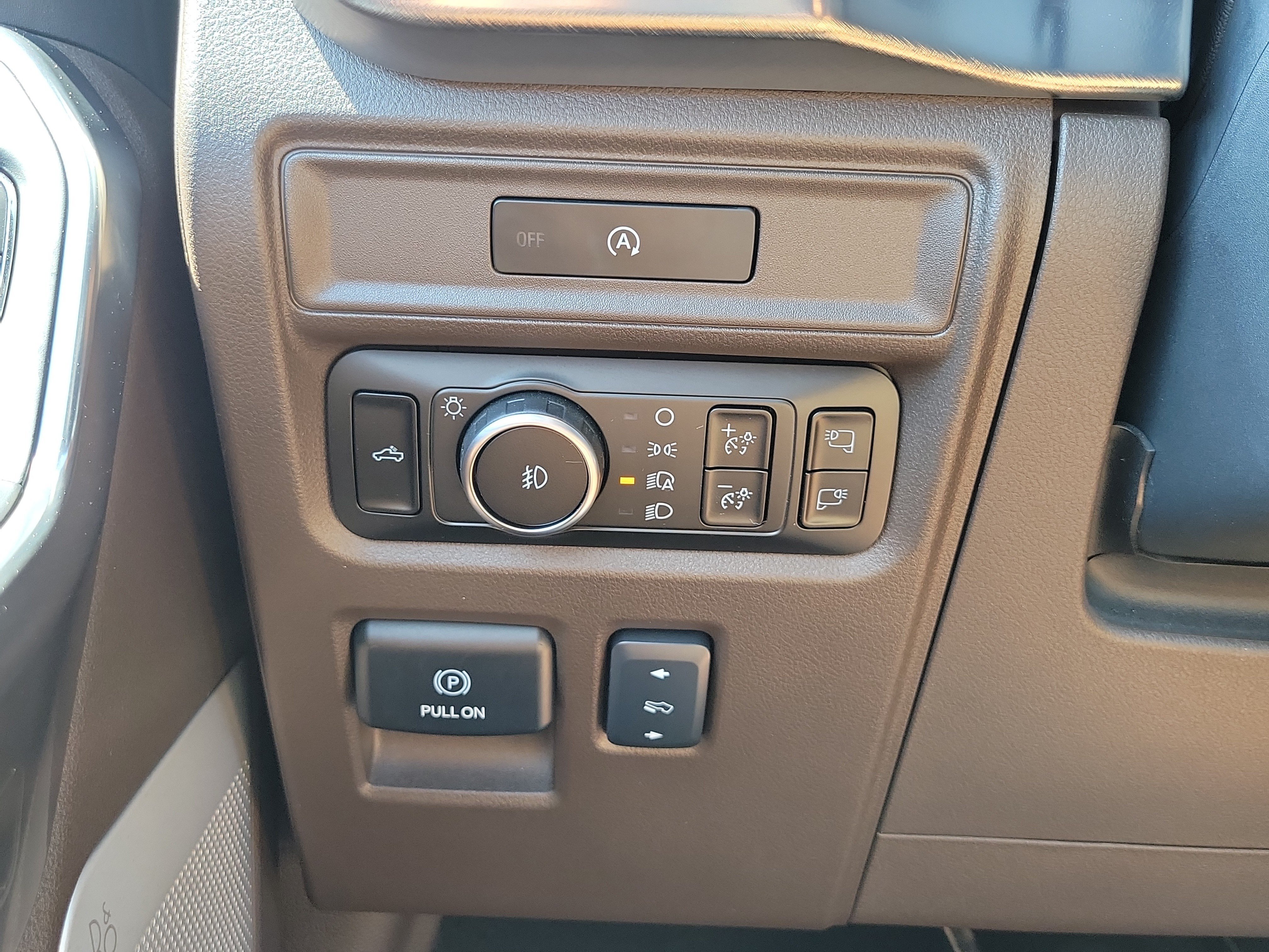 Certified 2025 Ford F150 King Ranch w/ FX4 Off-Road Package AWD/4WD image 28