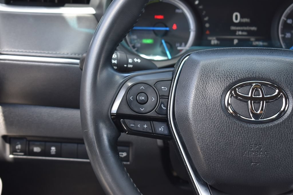 Used 2024 Toyota Venza XLE AWD/4WD image 16