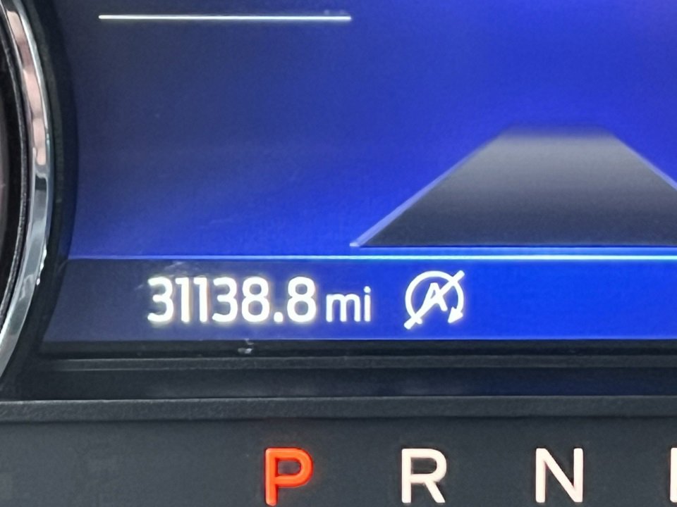 Certified 2022 Ford Explorer XLT w/ Equipment Group 202A image 7