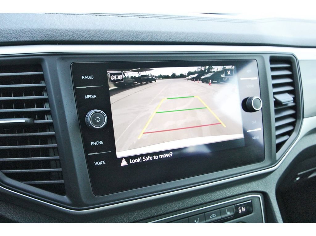Used 2021 Volkswagen Atlas Cross Sport SE FWD image 24