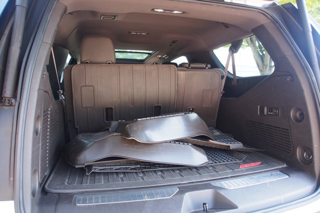 Used 2022 GMC Yukon XL Denali AWD/4WD image 18