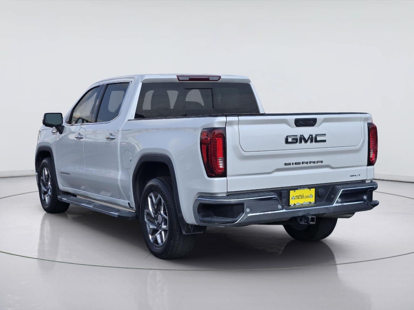 Used 2024 GMC Sierra 1500 SLT RWD image 6