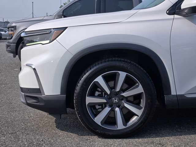 Used 2023 Honda Pilot Touring image 9
