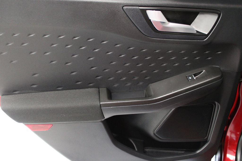 Certified 2020 Ford Escape SE AWD/4WD image 30