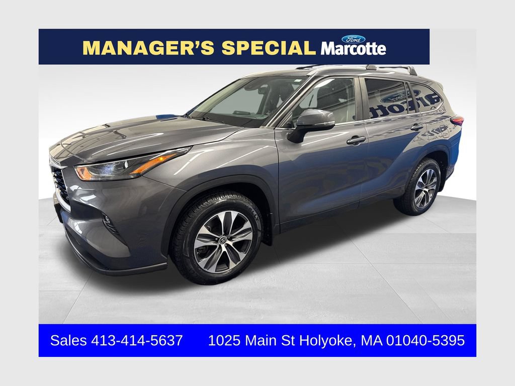Used 2023 Toyota Highlander XLE