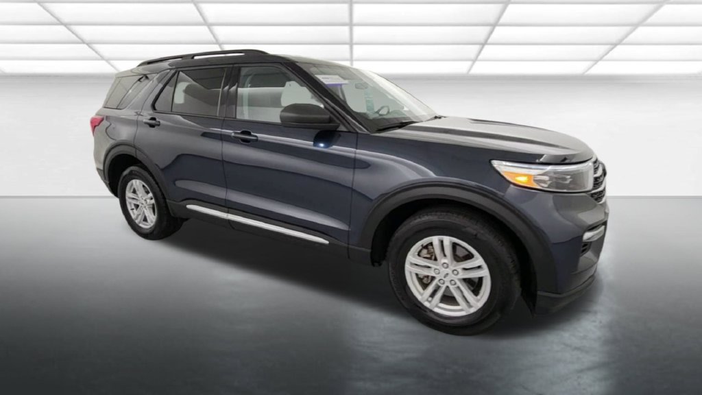 Certified 2024 Ford Explorer XLT w/ Equipment Group 202A AWD/4WD image 10