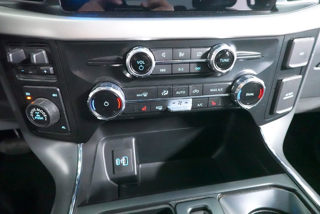 Certified 2022 Ford F150 XLT w/ Equipment Group 302A High image 16