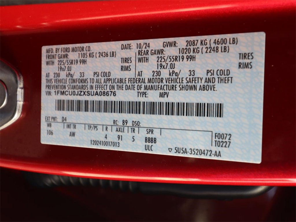 Certified 2025 Ford Escape Platinum w/ Premium Technology Package image 22