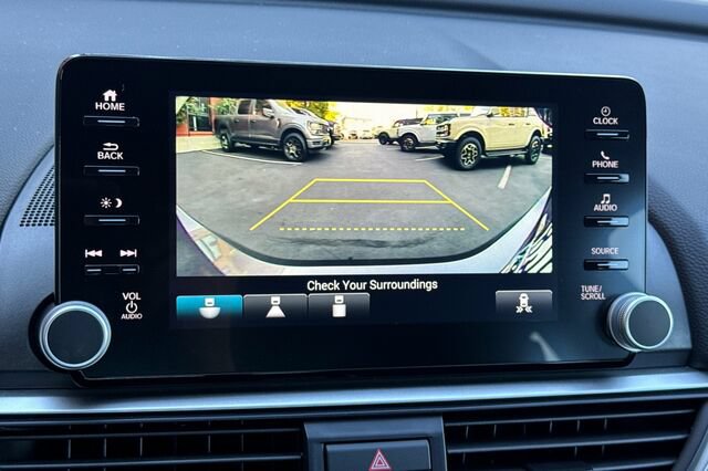 Used 2020 Honda Accord EX image 18