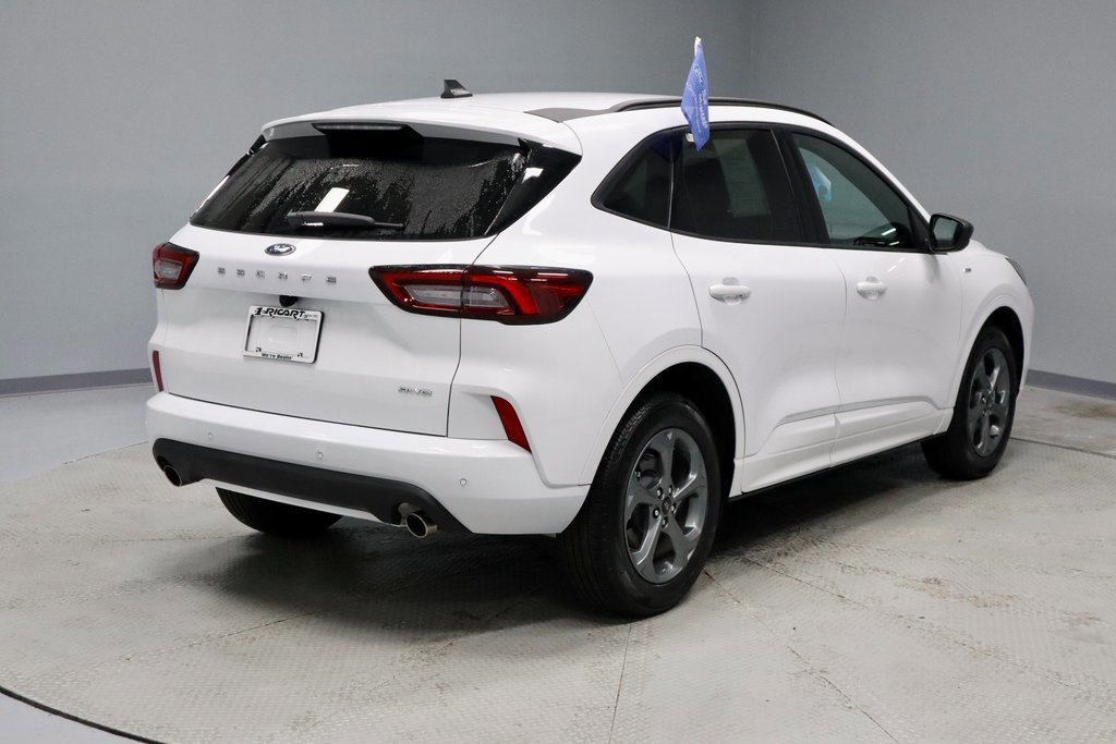 Certified 2023 Ford Escape ST-Line w/ Tech Pack #1 image 5