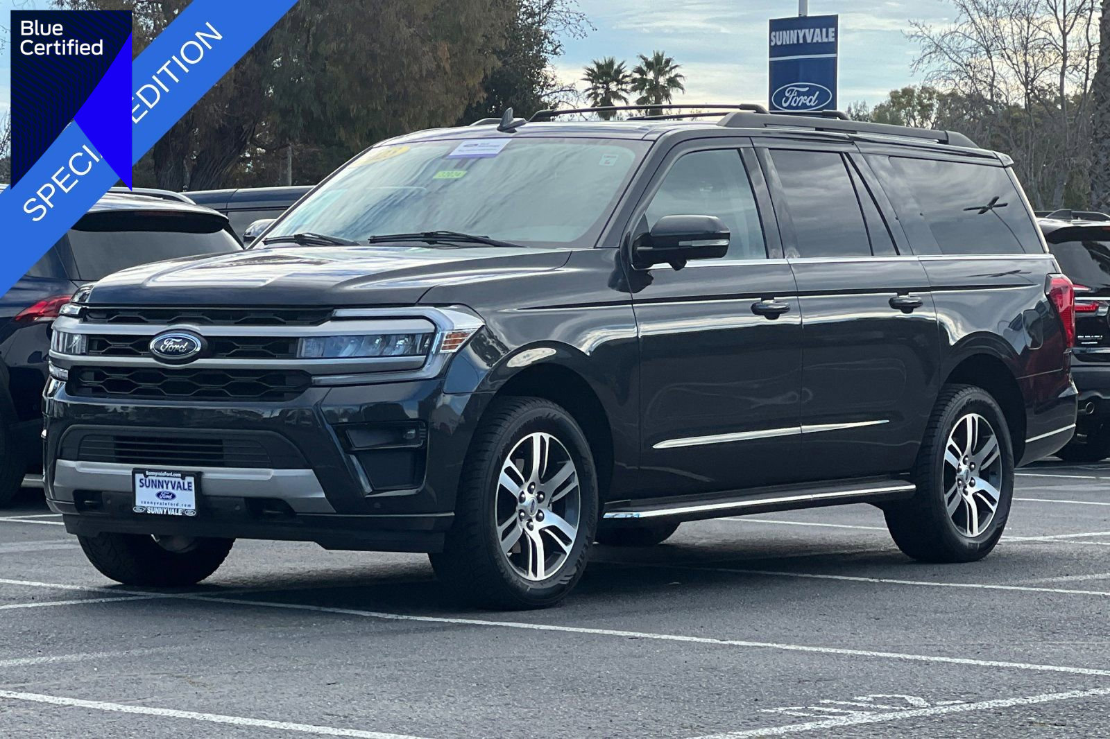 Certified 2023 Ford Expedition Max XLT image 1