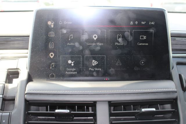 Used 2022 GMC Yukon SLT w/ SLT Premium Package AWD/4WD image 2