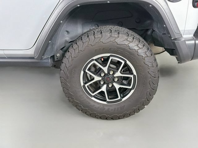 Used 2024 Jeep Wrangler Unlimited Rubicon AWD/4WD image 36