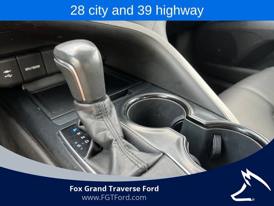 Used 2018 Toyota Camry SE w/ Moonroof Package FWD image 26