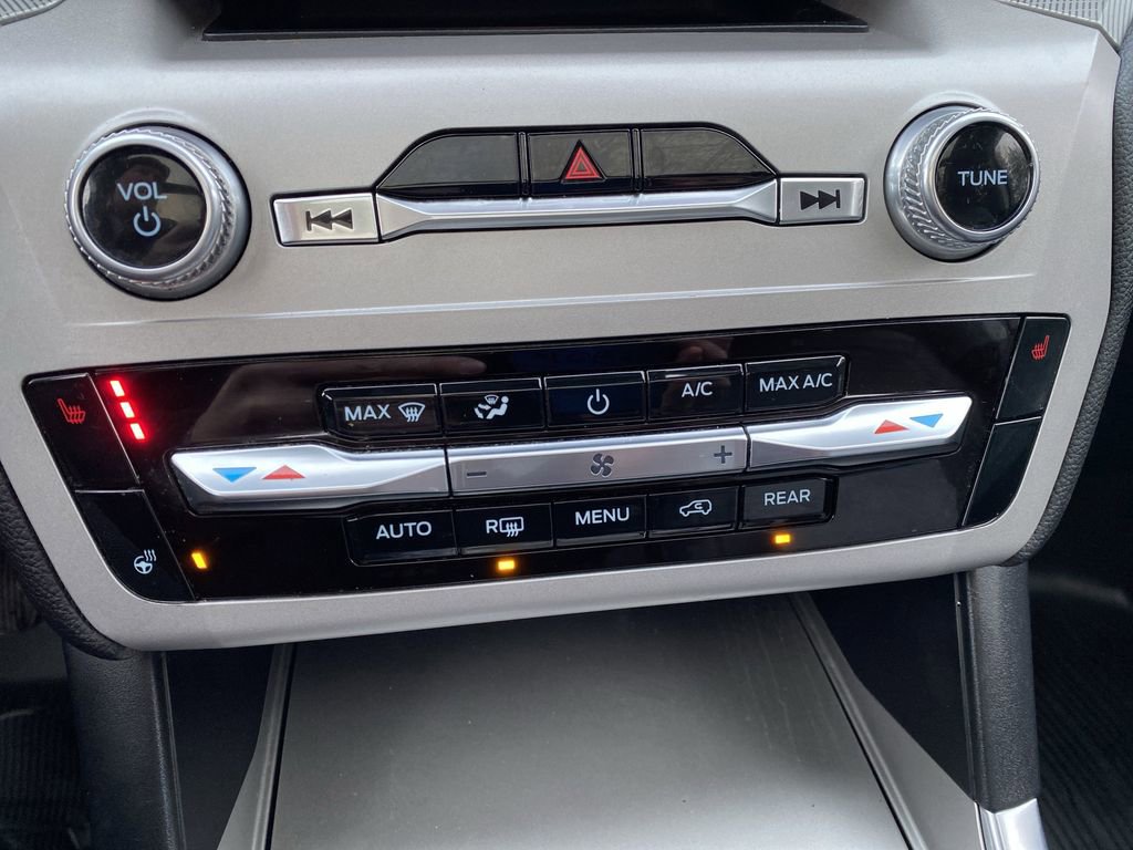 Certified 2023 Ford Explorer XLT w/ Equipment Group 202A image 25