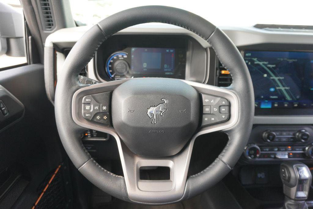 Certified 2023 Ford Bronco Badlands AWD/4WD image 9