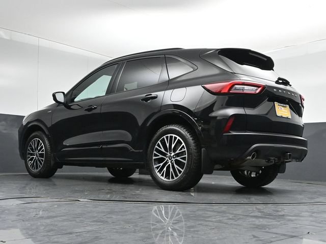 Certified 2024 Ford Escape ST-Line Select w/ Class II Trailer Tow Package AWD/4WD image 34