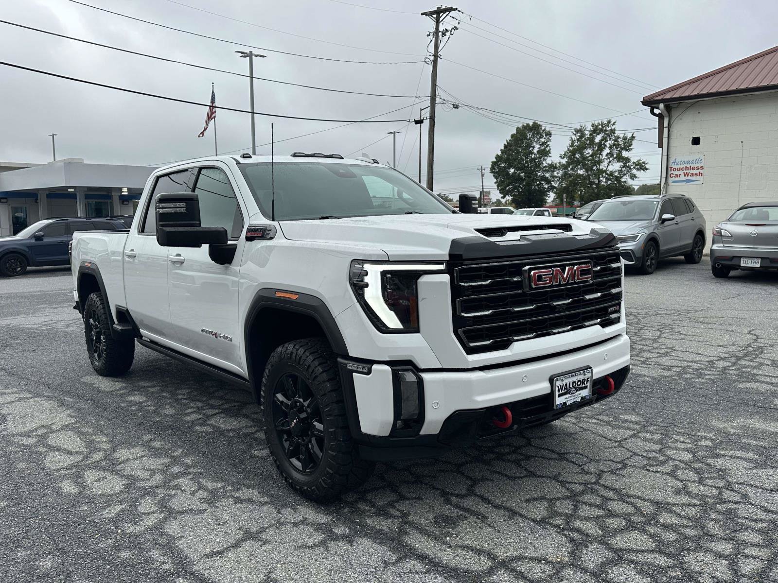 Used 2024 GMC Sierra 2500 AT4 w/ AT4 Premium Plus Package AWD/4WD image 1