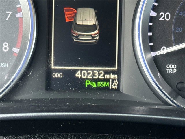 Used 2017 Toyota Highlander Limited image 47