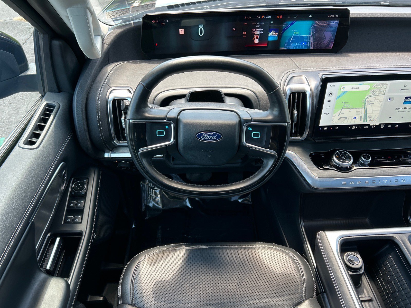Certified 2025 Ford Expedition Max Platinum w/ Driver's Package AWD/4WD image 2