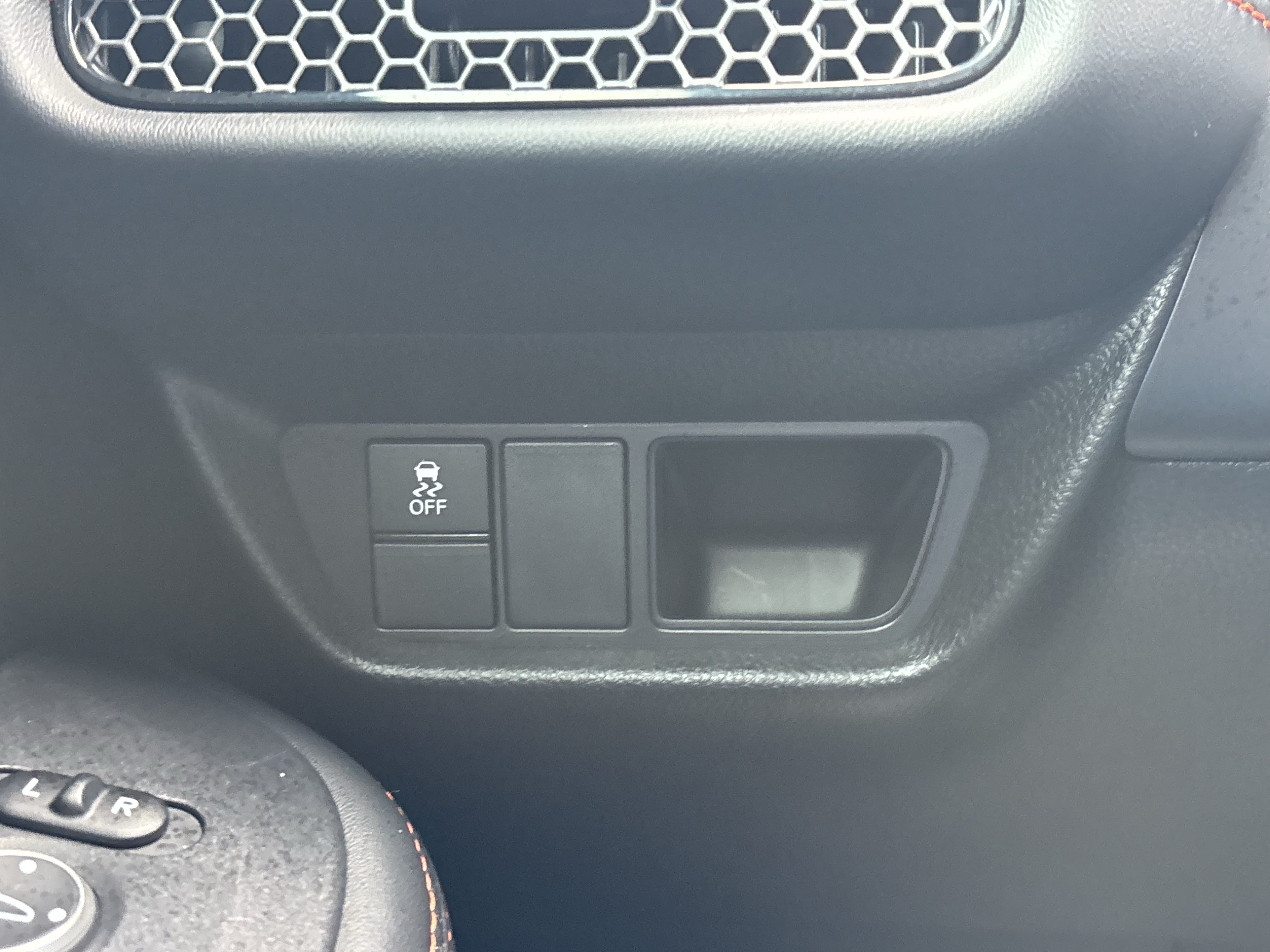Used 2024 Honda HR-V Sport image 39