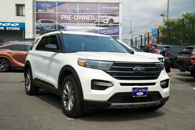 Certified 2022 Ford Explorer XLT w/ Equipment Group 202A