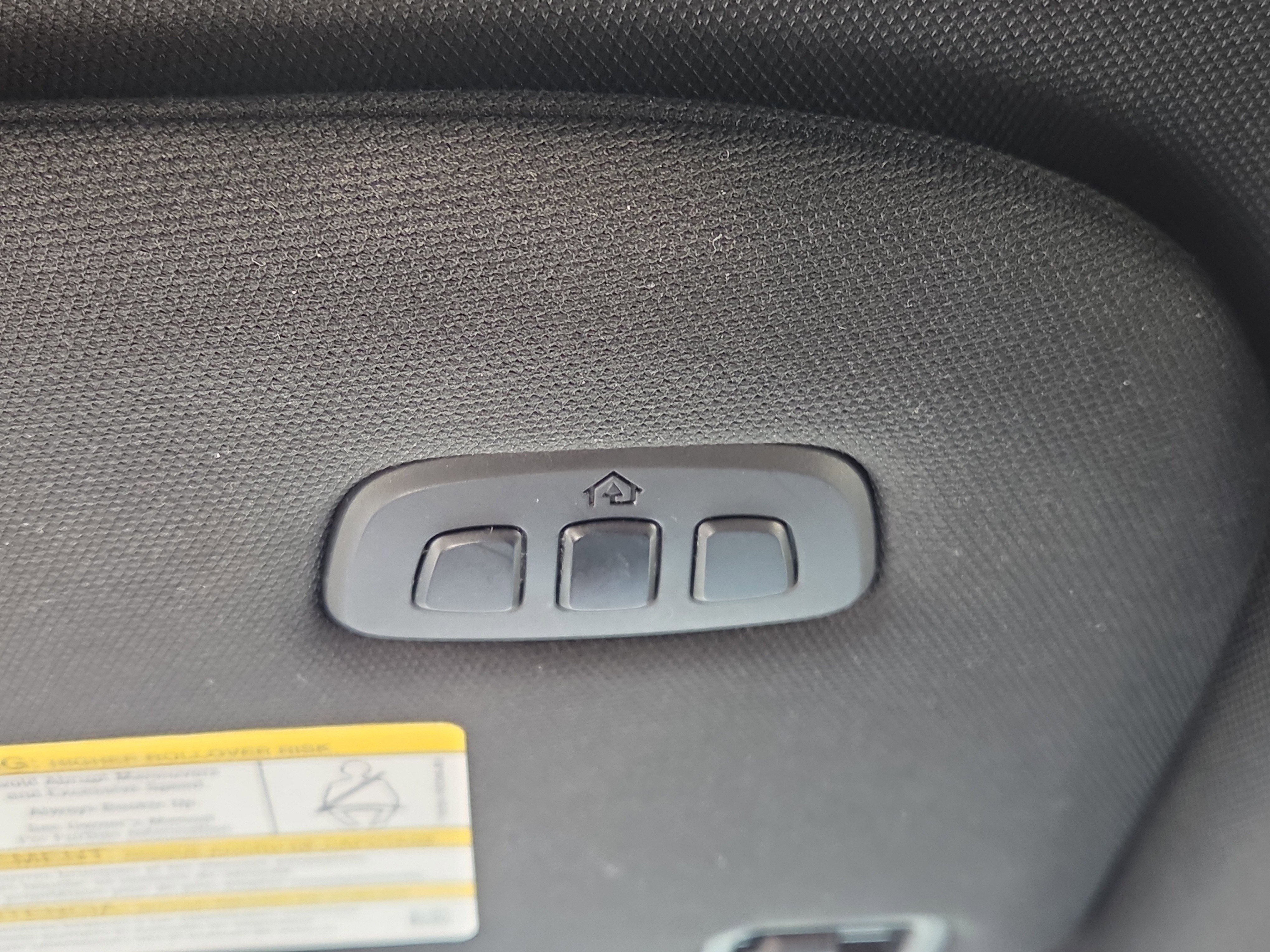 Certified 2022 Ford F150 Lariat w/ Equipment Group 502A High image 28