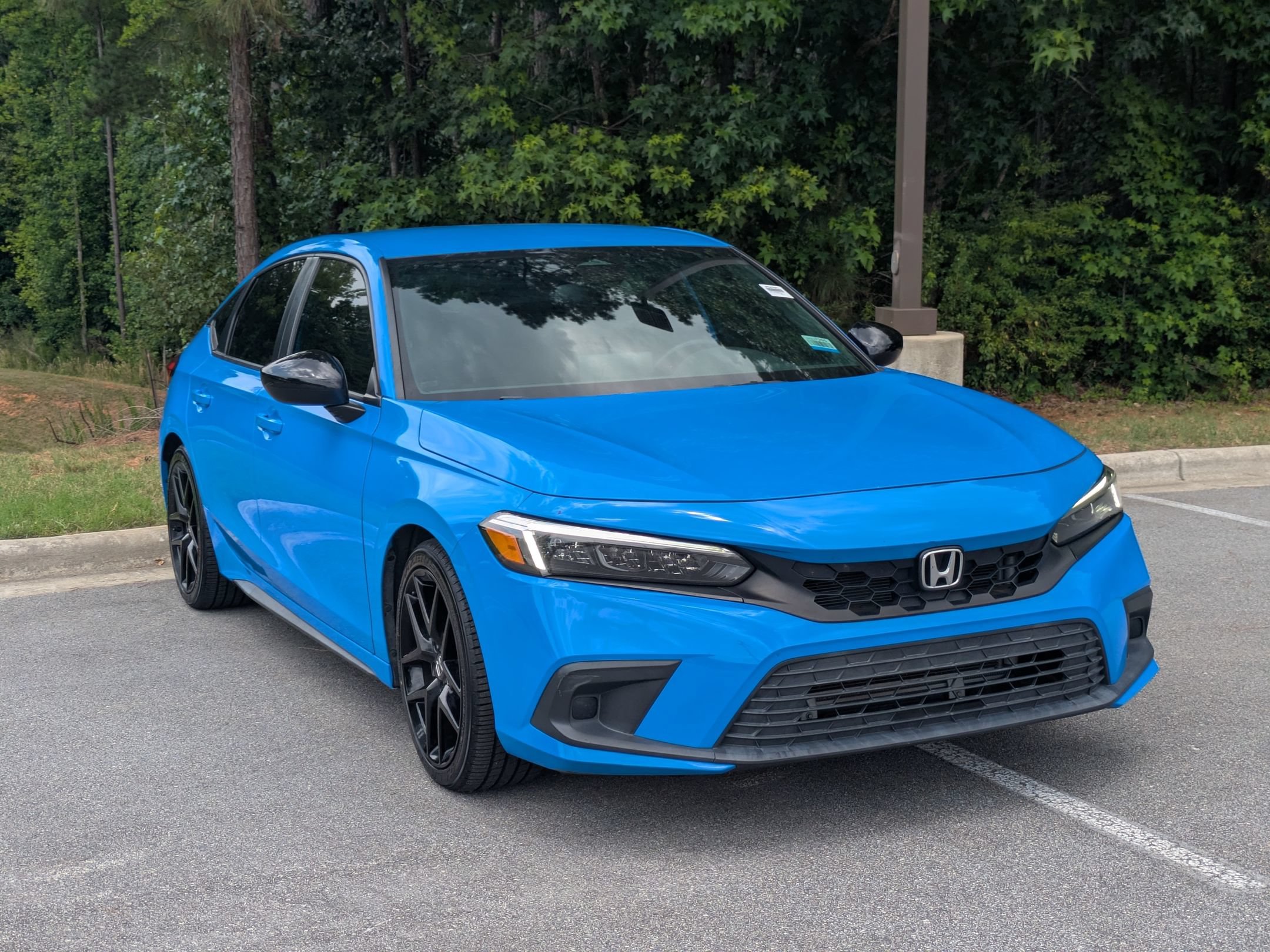 Used 2022 Honda Civic Sport image 2
