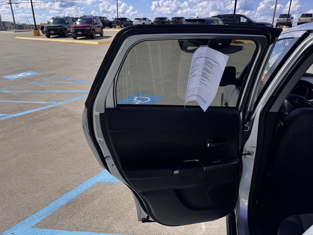 Used 2024 Mitsubishi Outlander Sport SE image 28