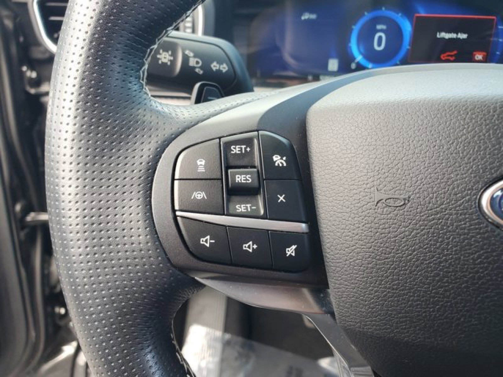 Certified 2020 Ford Explorer ST w/ Premium Technology Package image 18