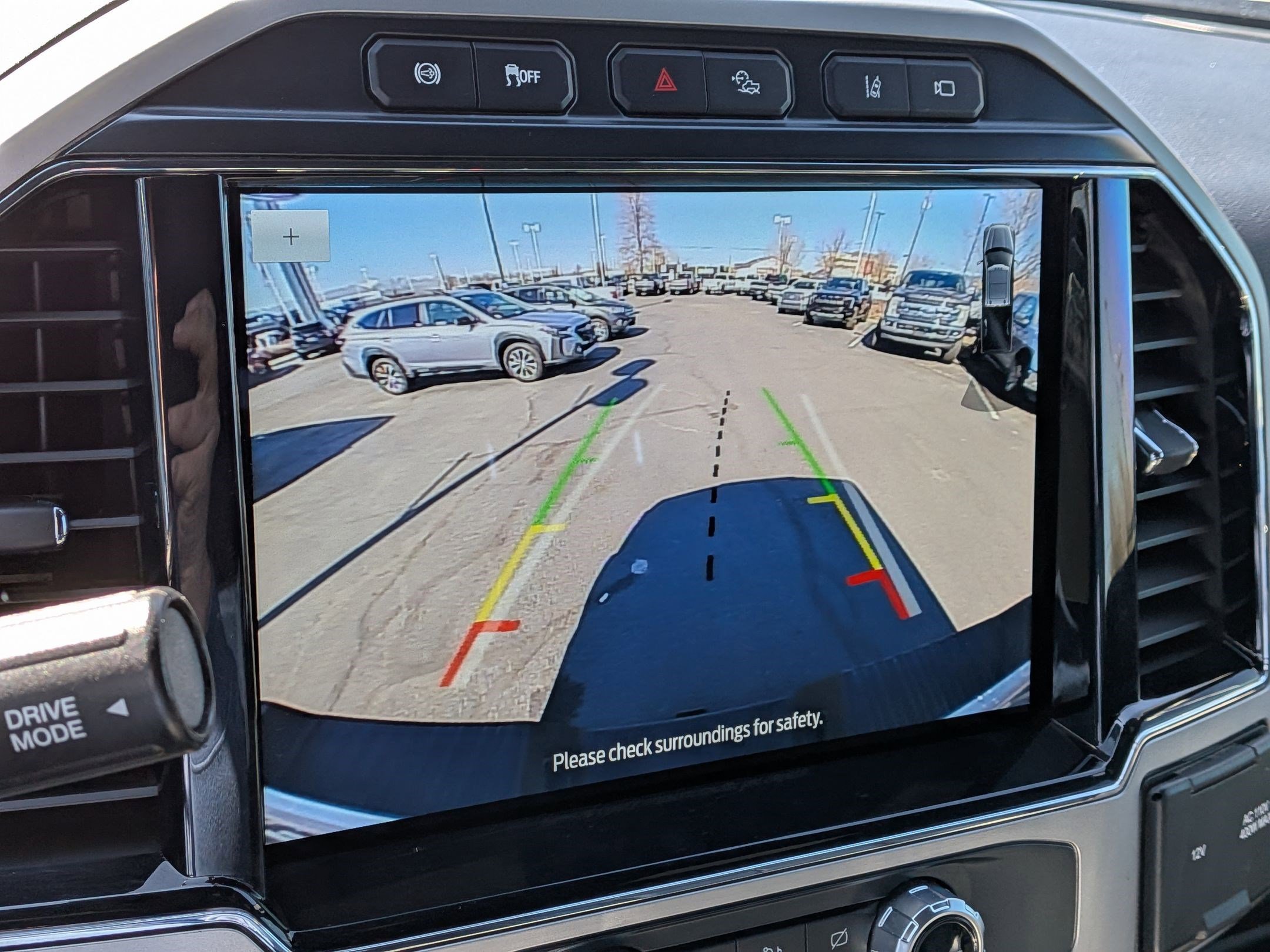 Certified 2022 Ford F350 Lariat w/ Tremor Off-Road Package image 22