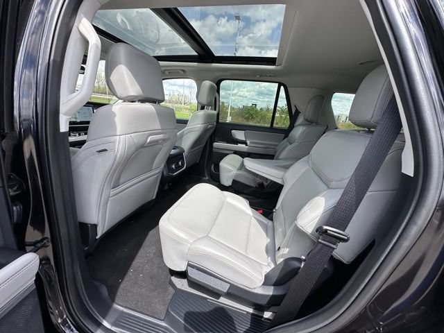Certified 2025 Ford Expedition Active AWD/4WD image 20
