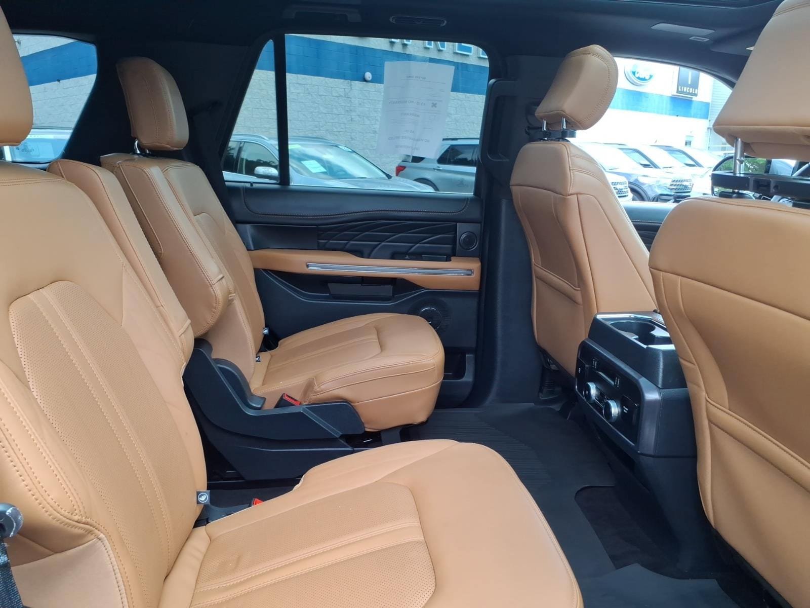 Certified 2023 Ford Expedition Platinum AWD/4WD image 16