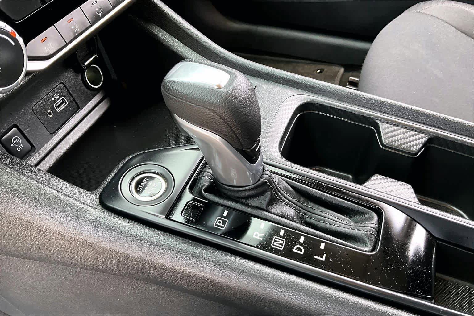 Used 2025 Nissan Sentra S FWD image 15