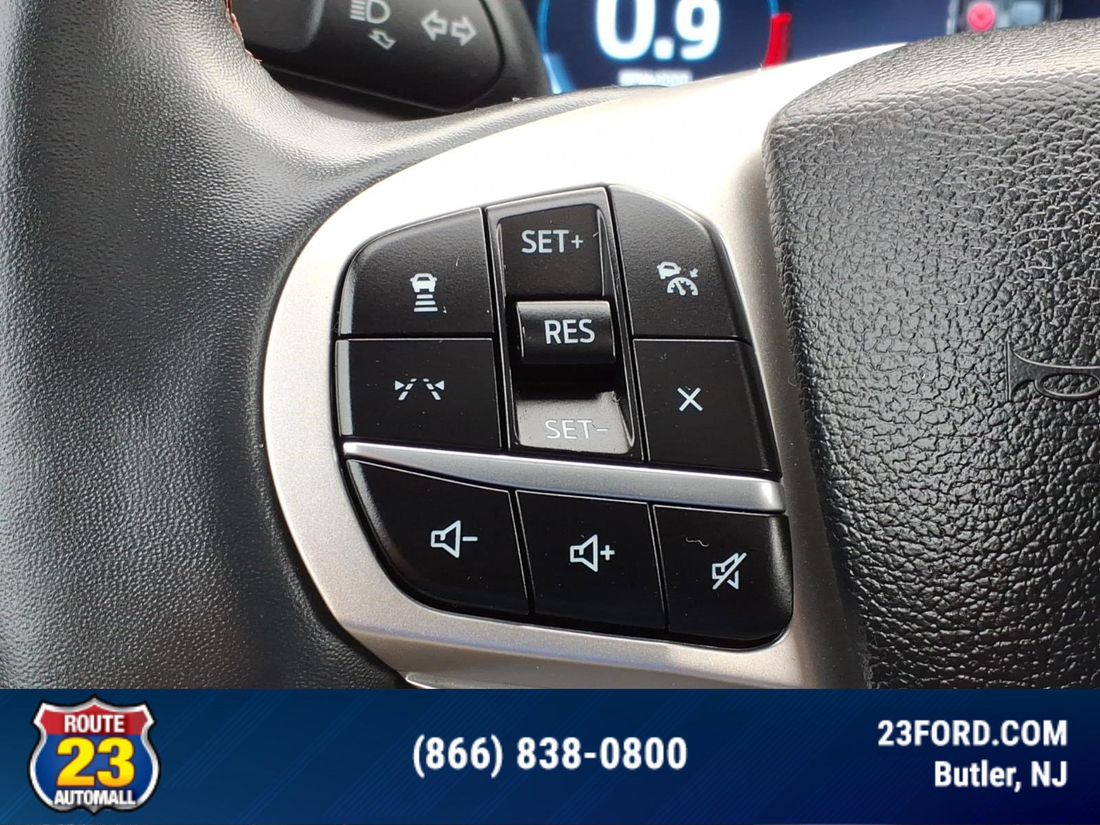 Certified 2025 Ford Explorer Active w/ Active Comfort Package AWD/4WD image 13