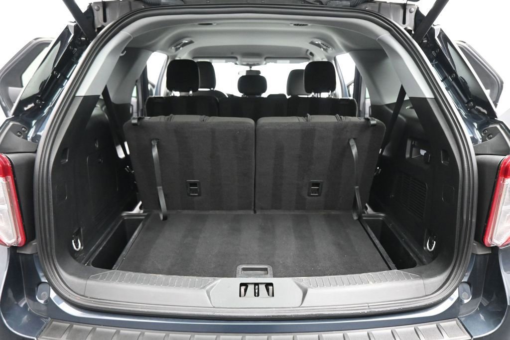 Certified 2023 Ford Explorer XLT RWD image 21