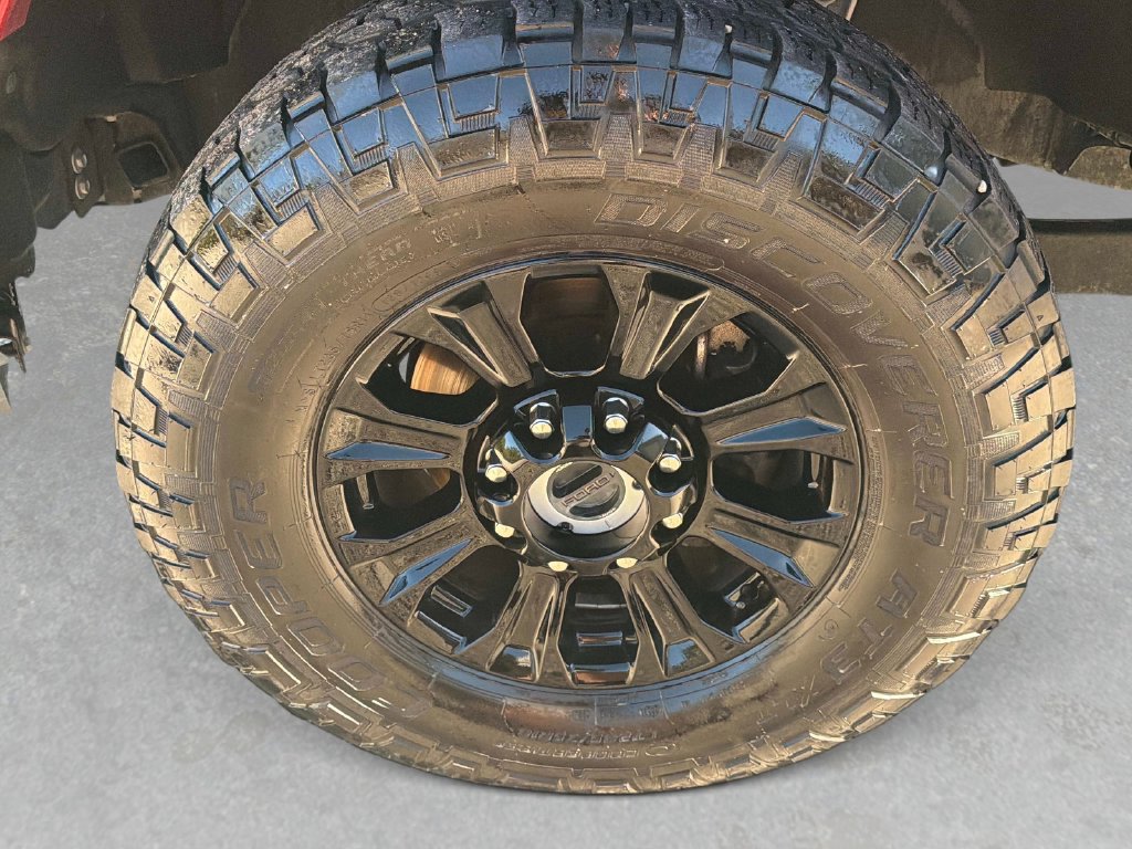 Certified 2021 Ford F250 Lariat w/ Tremor Off-Road Package AWD/4WD image 12