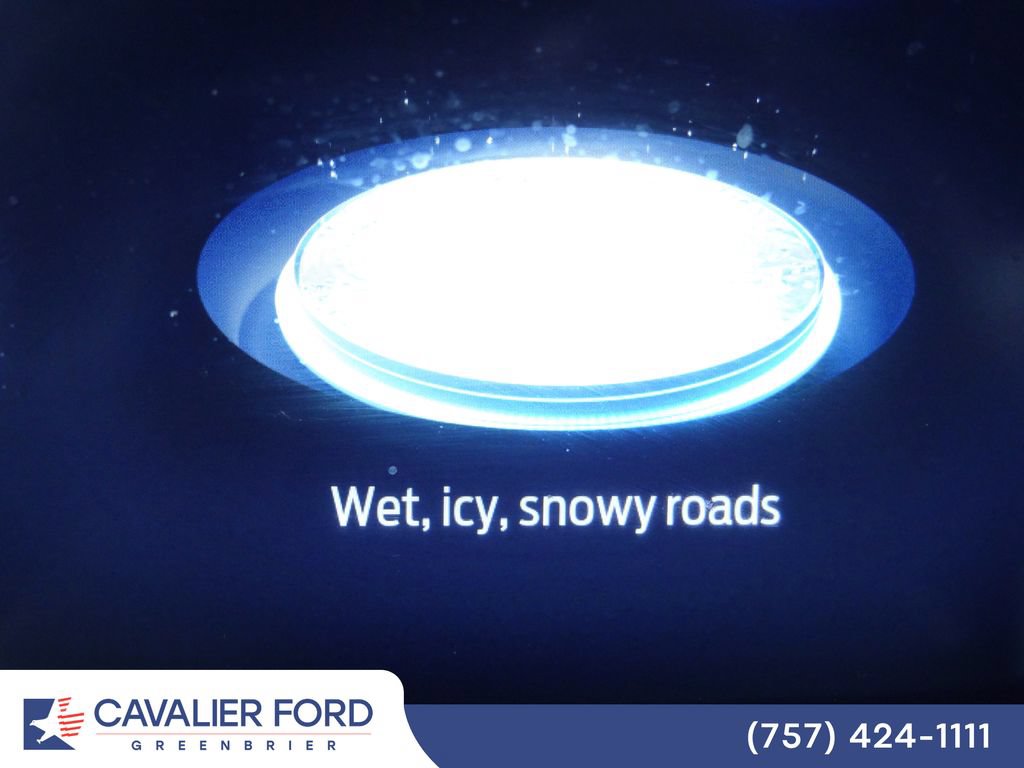 Certified 2025 Ford Explorer ST-Line AWD/4WD image 39