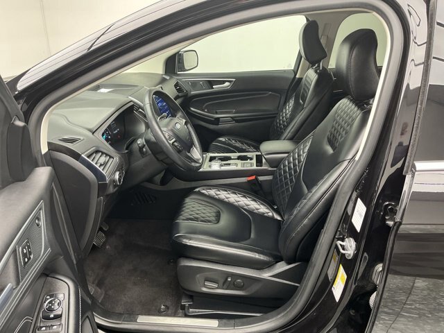Certified 2024 Ford Edge Titanium AWD/4WD image 3