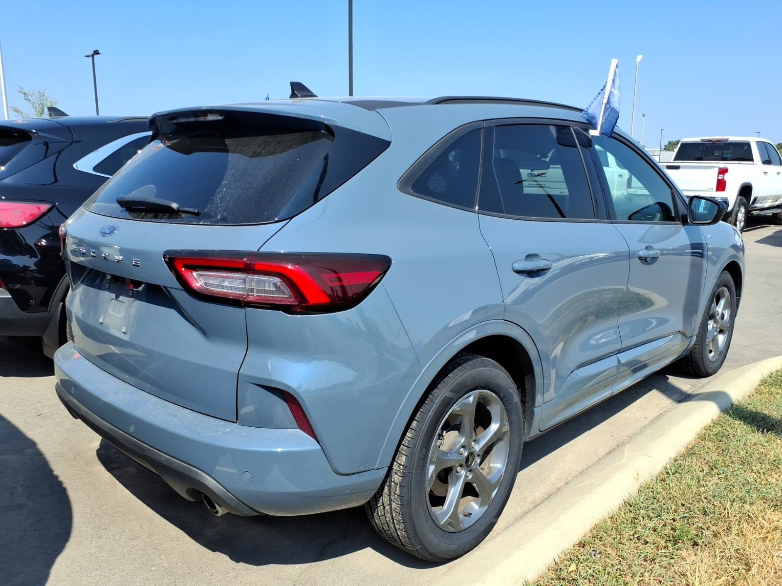 Certified 2023 Ford Escape ST-Line w/ Tech Pack #1 FWD image 2