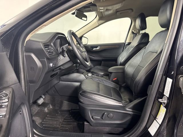 Certified 2020 Ford Escape Titanium AWD/4WD image 11