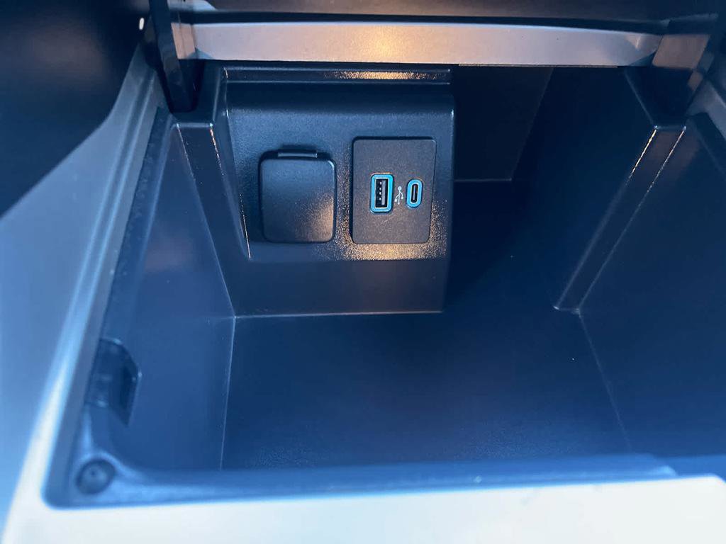 Certified 2021 Ford Explorer Limited w/ Equipment Group 301A image 48